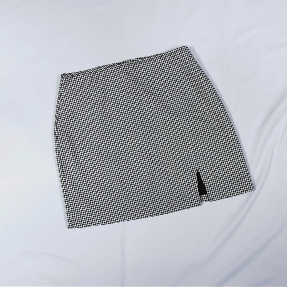 Forever 21 houndstooth mini zip skirt small